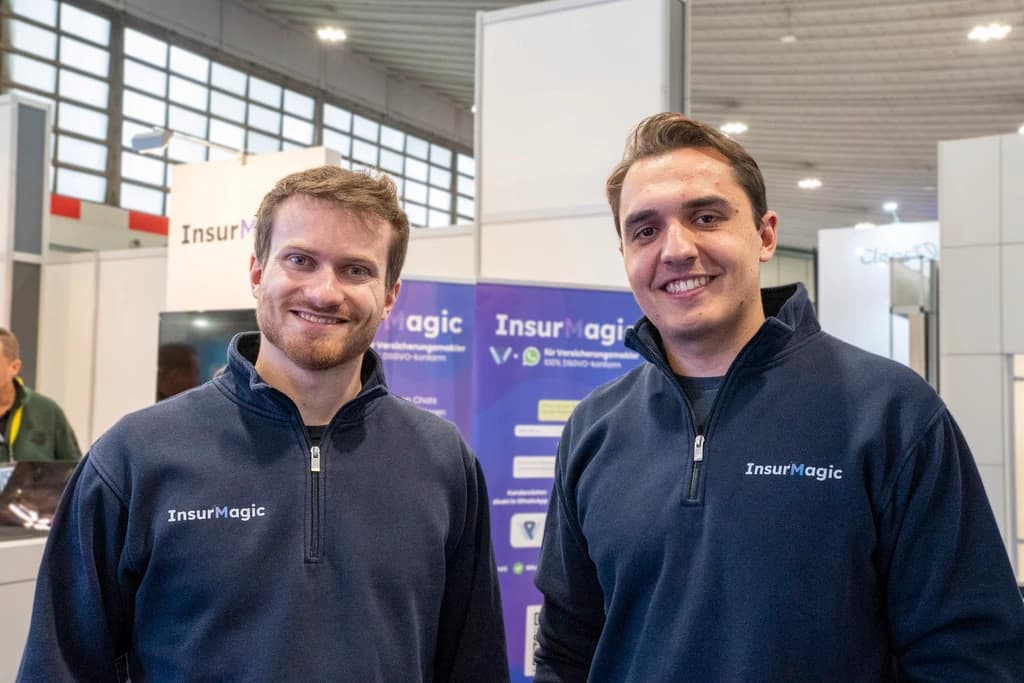 InsurMagic Team bei der Arbeit